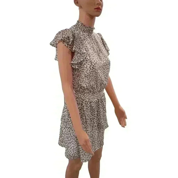 Chic Animal Print Mini Dress with Flutter Sleeves - Picture 2 of 6